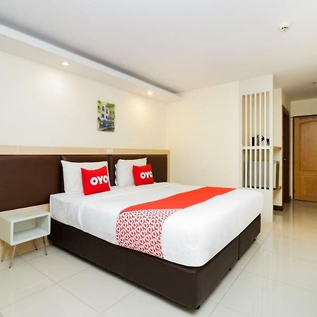 Oyo 234 Tara Grande Hotel & Spa Bangkok Exteriör bild