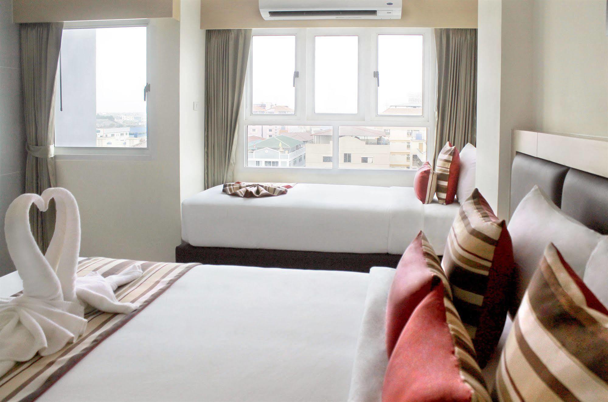 Oyo 234 Tara Grande Hotel & Spa Bangkok Exteriör bild