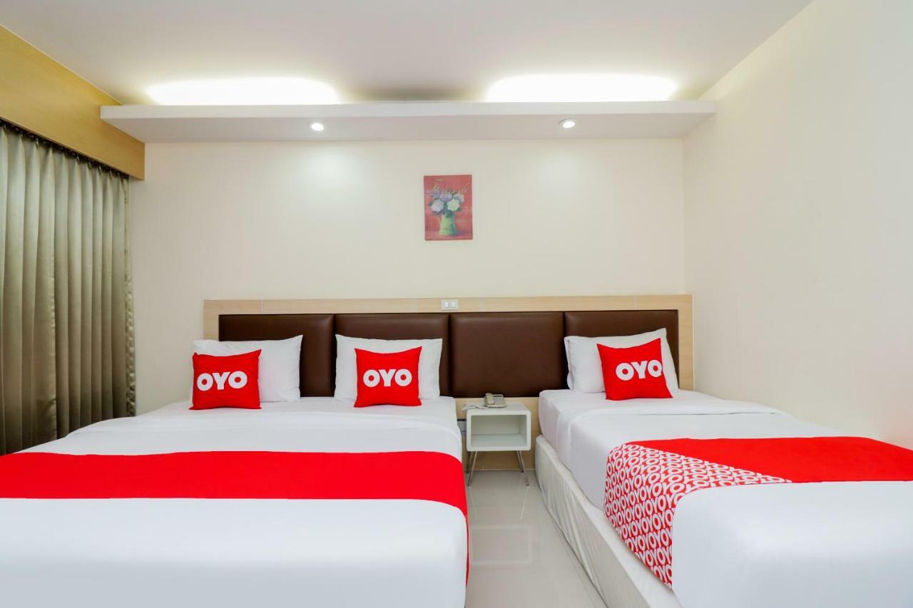 Oyo 234 Tara Grande Hotel & Spa Bangkok Exteriör bild
