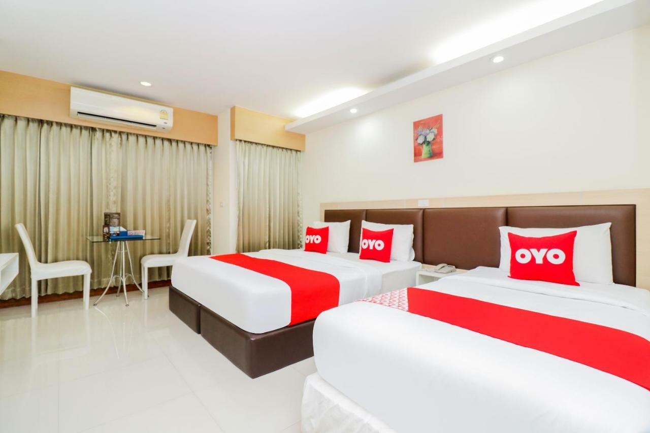 Oyo 234 Tara Grande Hotel & Spa Bangkok Exteriör bild