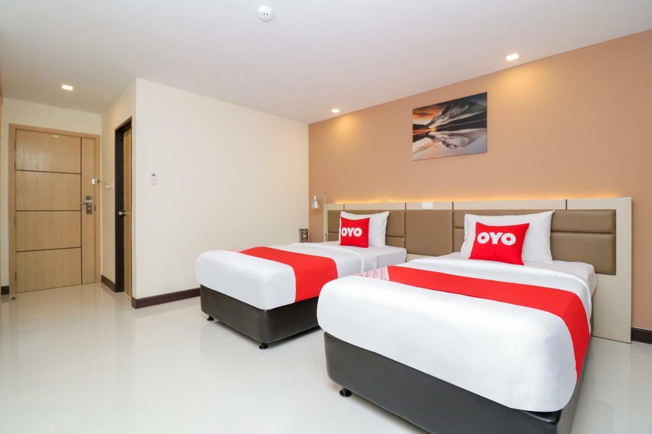 Oyo 234 Tara Grande Hotel & Spa Bangkok Exteriör bild